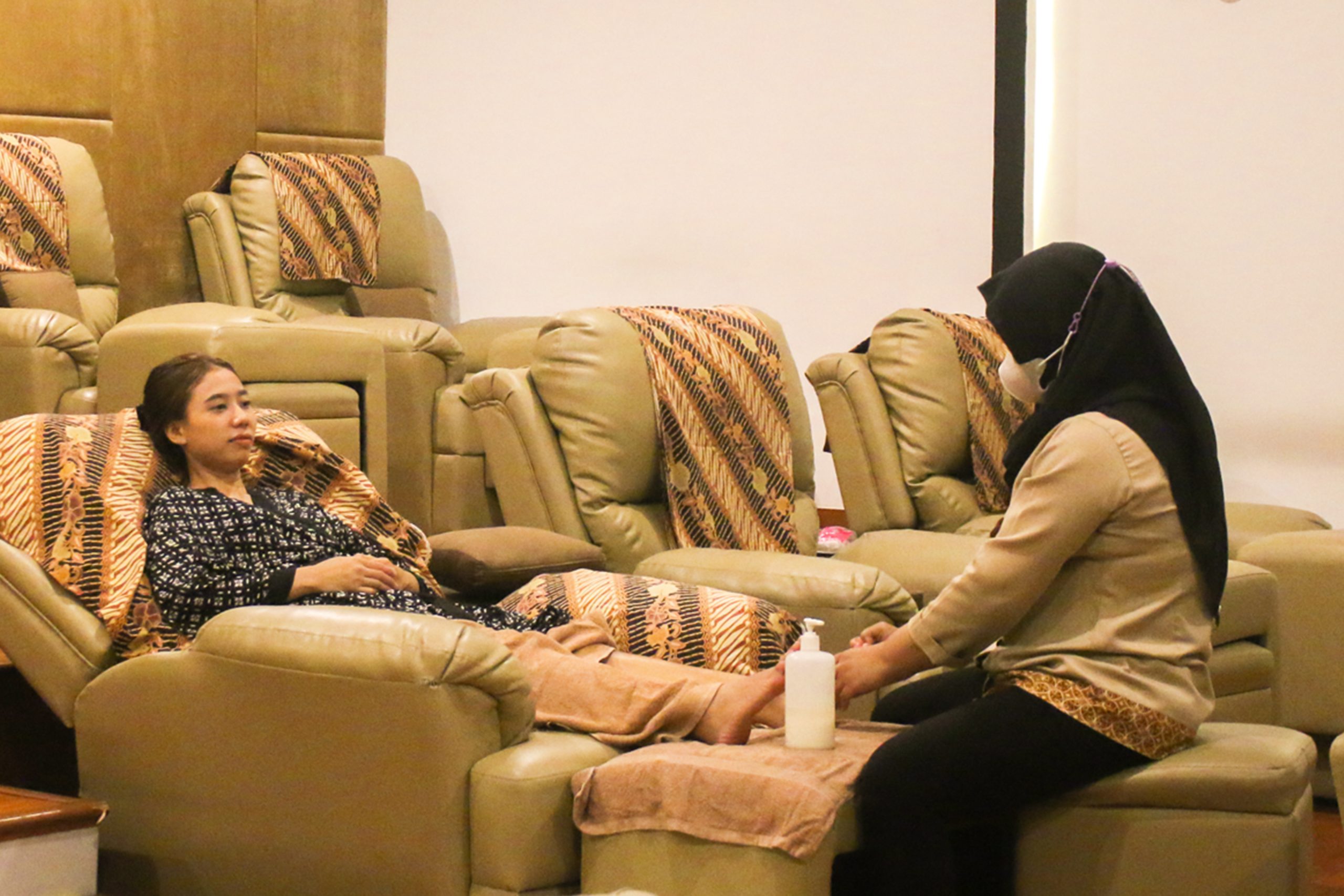 Massage Benefits for Staying Young